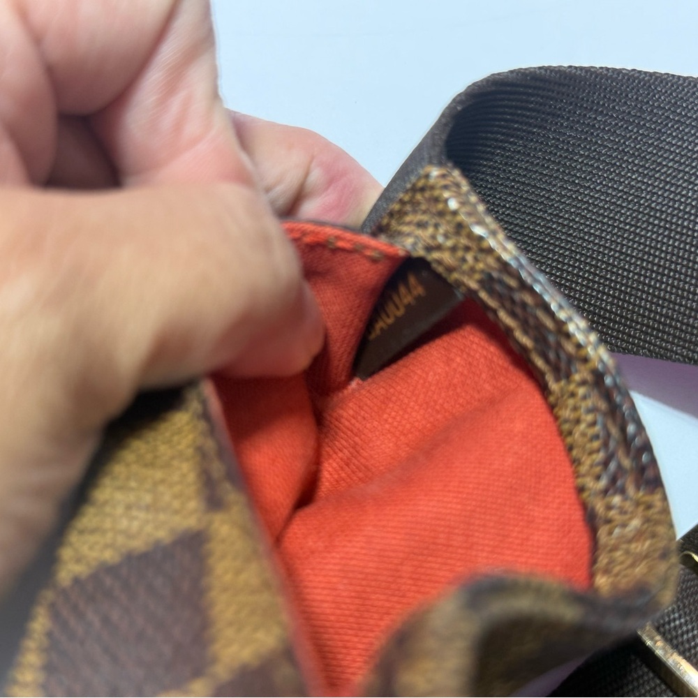 Louis Vuitton Bag with Red Lining and Gold Accents - Picture 7 of 9